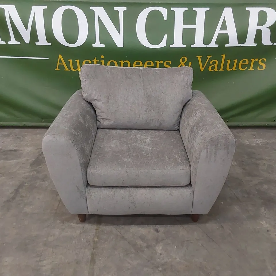 DESIGNER GREY FABRIC UPHOLSTERED ARMCHAIR