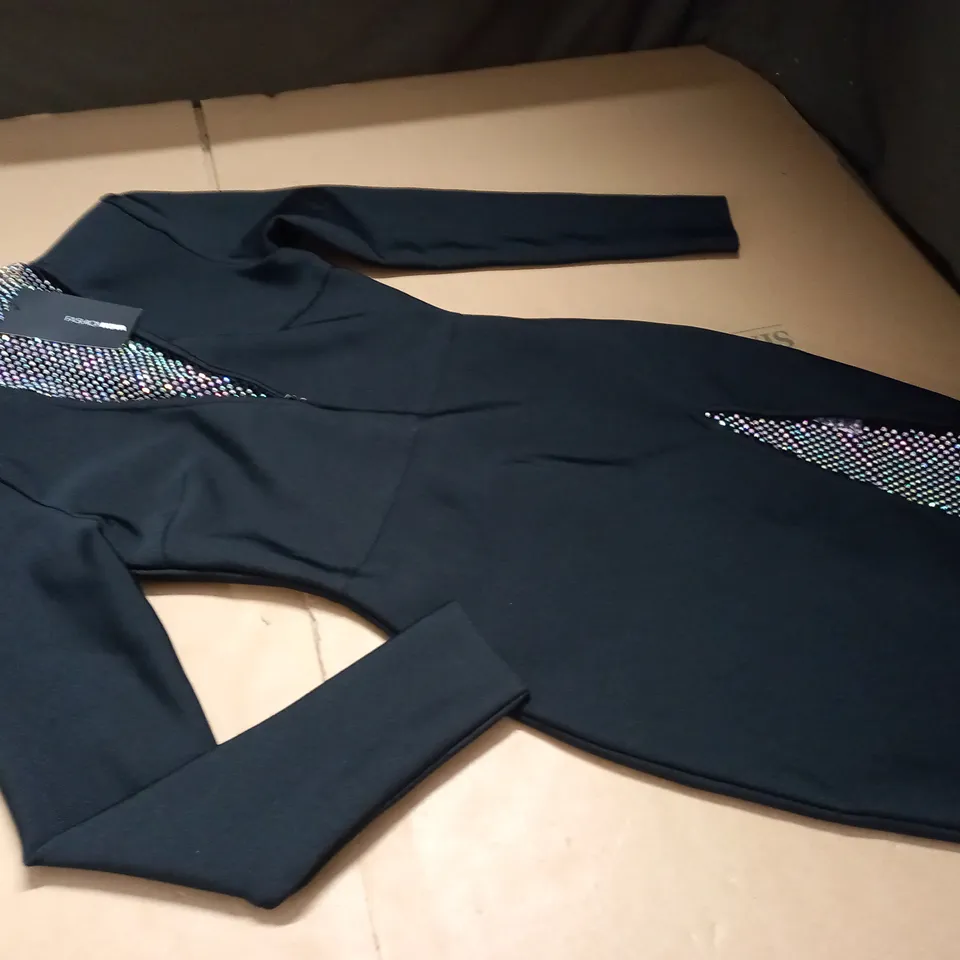 FASHION NOVA BEGINNING TO WONDER BANDAGE MINI DRESS - S