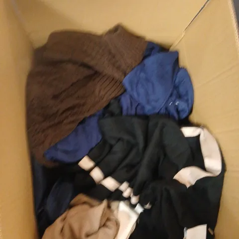 BOX OF APPROXIMATELY 25 ASSORTED CLOTHING ITEMS TO INCLUDE: CIAO BELLA JUMPER 