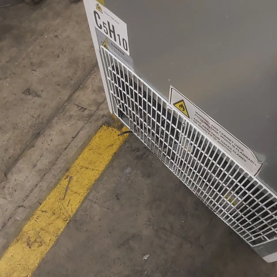 HUSKY FBR400H-WE-R-HT COMMERCIAL UPRIGHT FREEZER