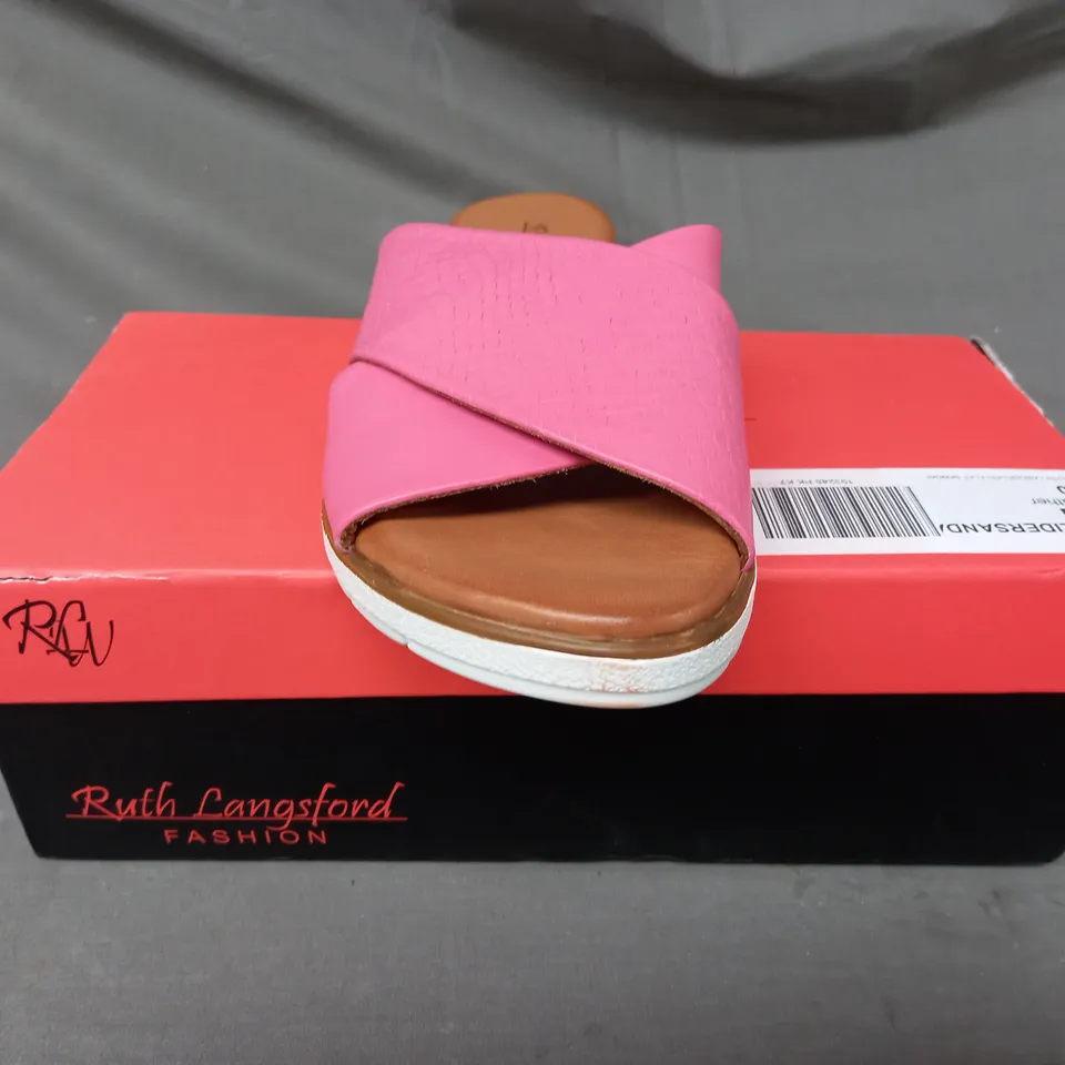 BOXED PAIR OF RUTH LANGSFORD FLAT SANDALS IN PINK SIZE 7