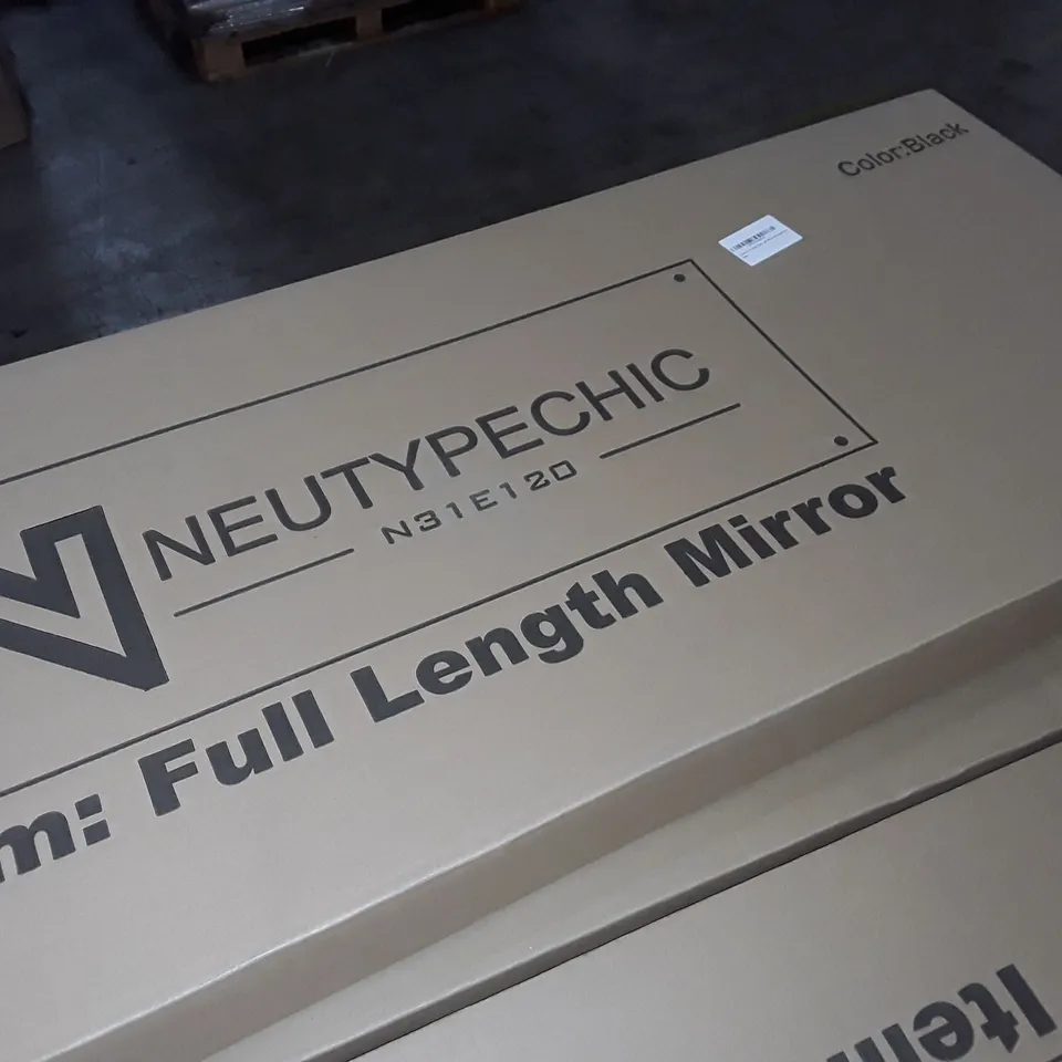PALLET CONTAINING 28 BOXED FULL LENGTH MIRRORS 