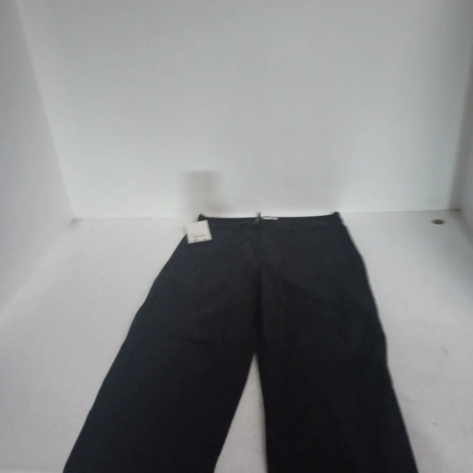 UNIVERSAL WORKS TWILL CURVED TROUSERS – BLACK, UK 32