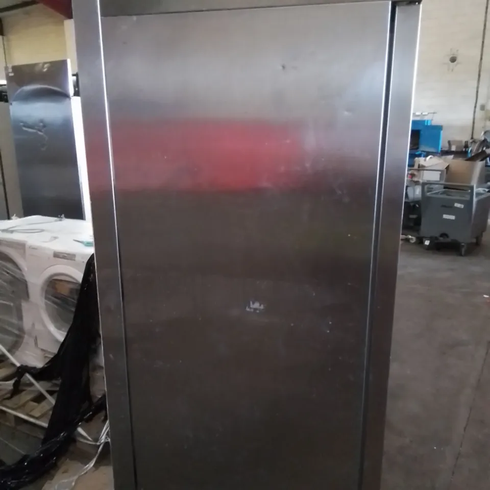 COMMERCIAL STAINLESS DOUBLE DOOR REFRIGERATED FOOD STORAGE UNIT 