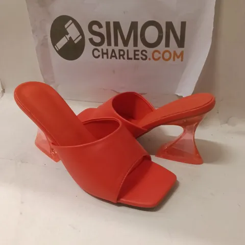 WOMEN'S ORANGE HEELED SANDALS (UK SIZE NOT SHOWN) – SIZE EU39