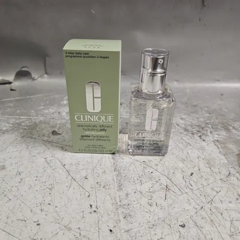 BOXED CLINIQUE DRAMATICALLY DIFFERENT HYDRATING JELLY ALL SKIN TYPES 125ML