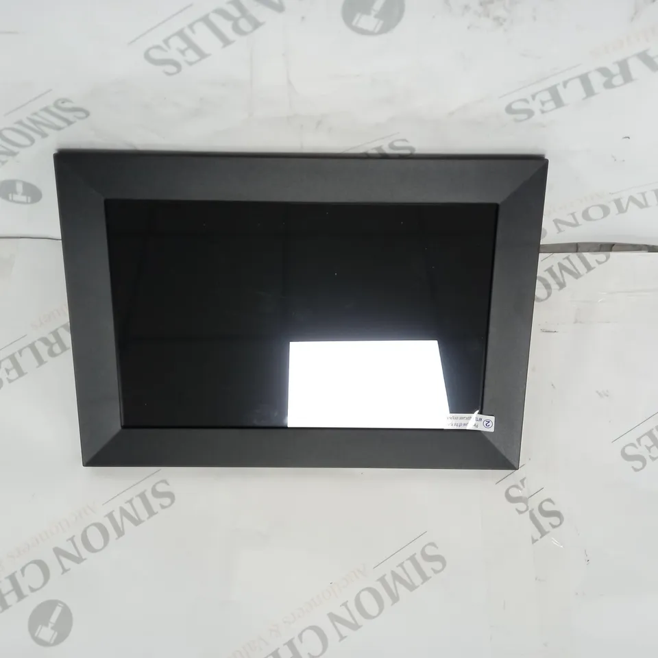 BOXED BELL & HOWELL SMART PHOTO FRAME 10.1" BHDPF101
