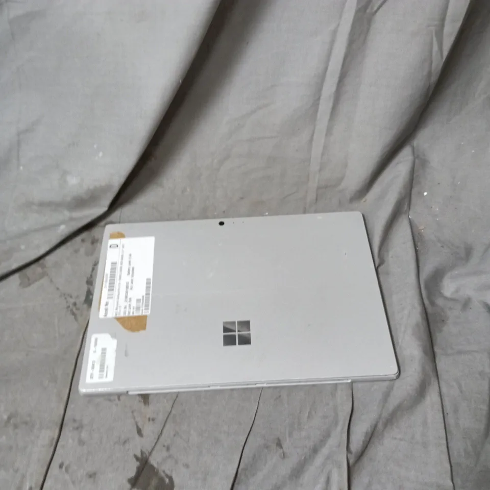 MICROSOFT SURFACE PRO 5 TABLET – I5-7300U, 8GB RAM, 256GB SSD, 12.3" DISPLAY