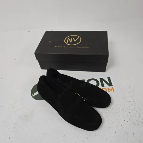 ZOIE NV BLACK VELVET LOAFERS β SIZE 6 (UK) WITH BOX
