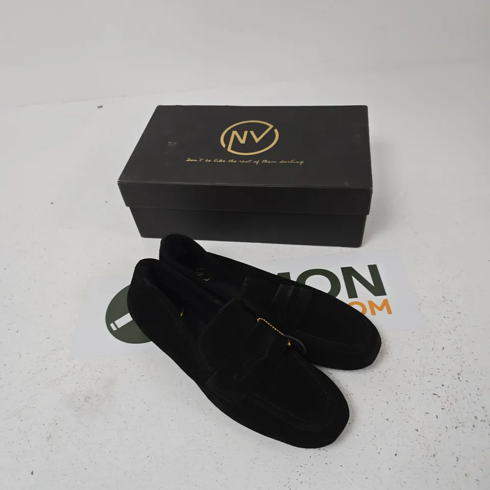 ZOIE NV BLACK VELVET LOAFERS – SIZE 6 (UK) WITH BOX