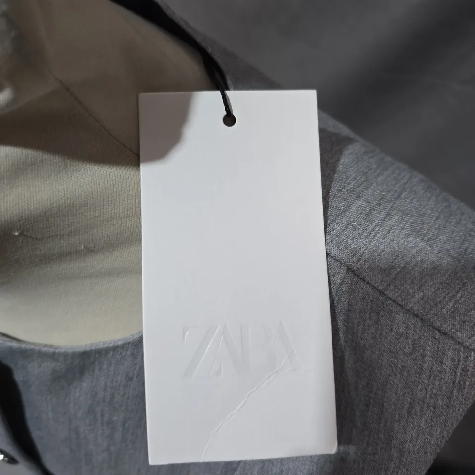 ZARA WOMEN'S SLEEVELESS BELTED TOP - LIGHT GREY/BLUE, XL