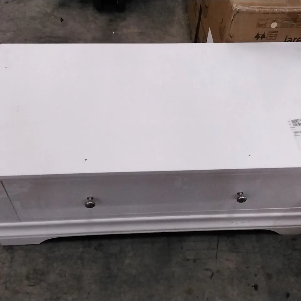 DESIGNER WHITE CHEST 1 DRAWER