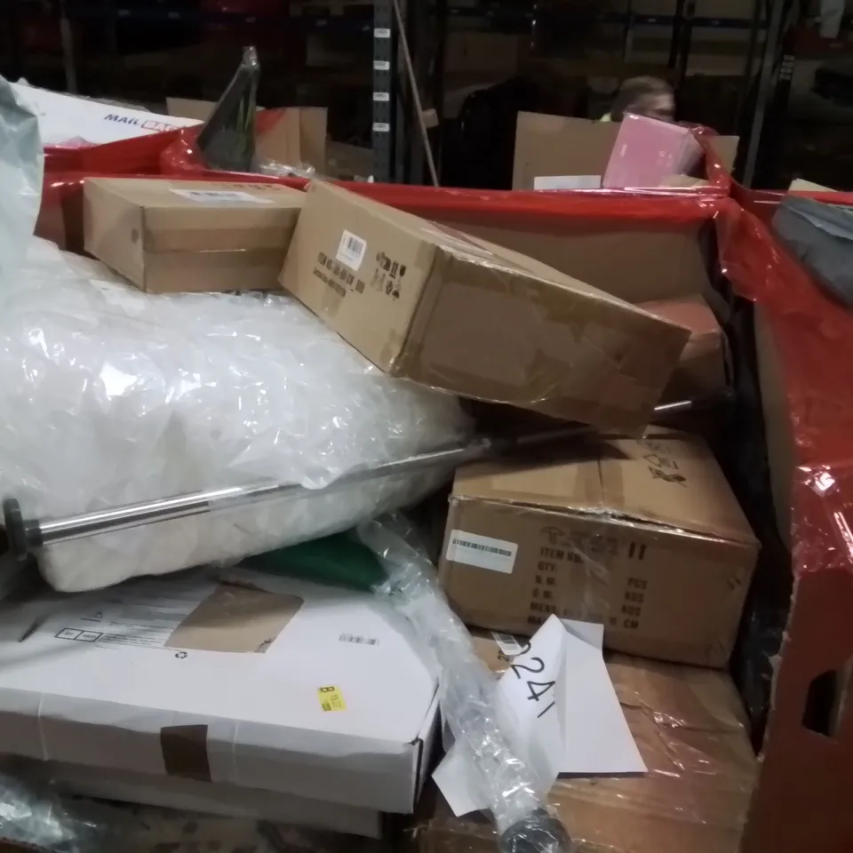 PALLET OF ASSORTED HOUSEHOLD GOODS AND PRODUCTS TO INCLUDE;DRAFT STOPPER,PLAYMAT