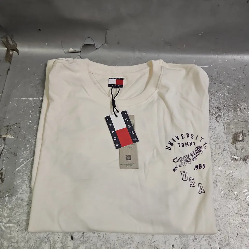 TOMMY HILFIGER REGULAR FIT UNIVERSITY TIGER TSHIRT IN OFF WHITE SIZE XL