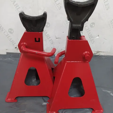 SET OF 2 UNBRANDED CAR STAND - UNKNOW TONNAGE 