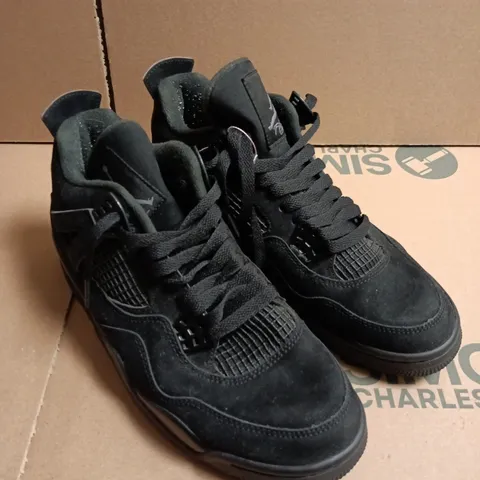 NIKE AIR JORDAN TRAINERS IN BLACK - 6.5
