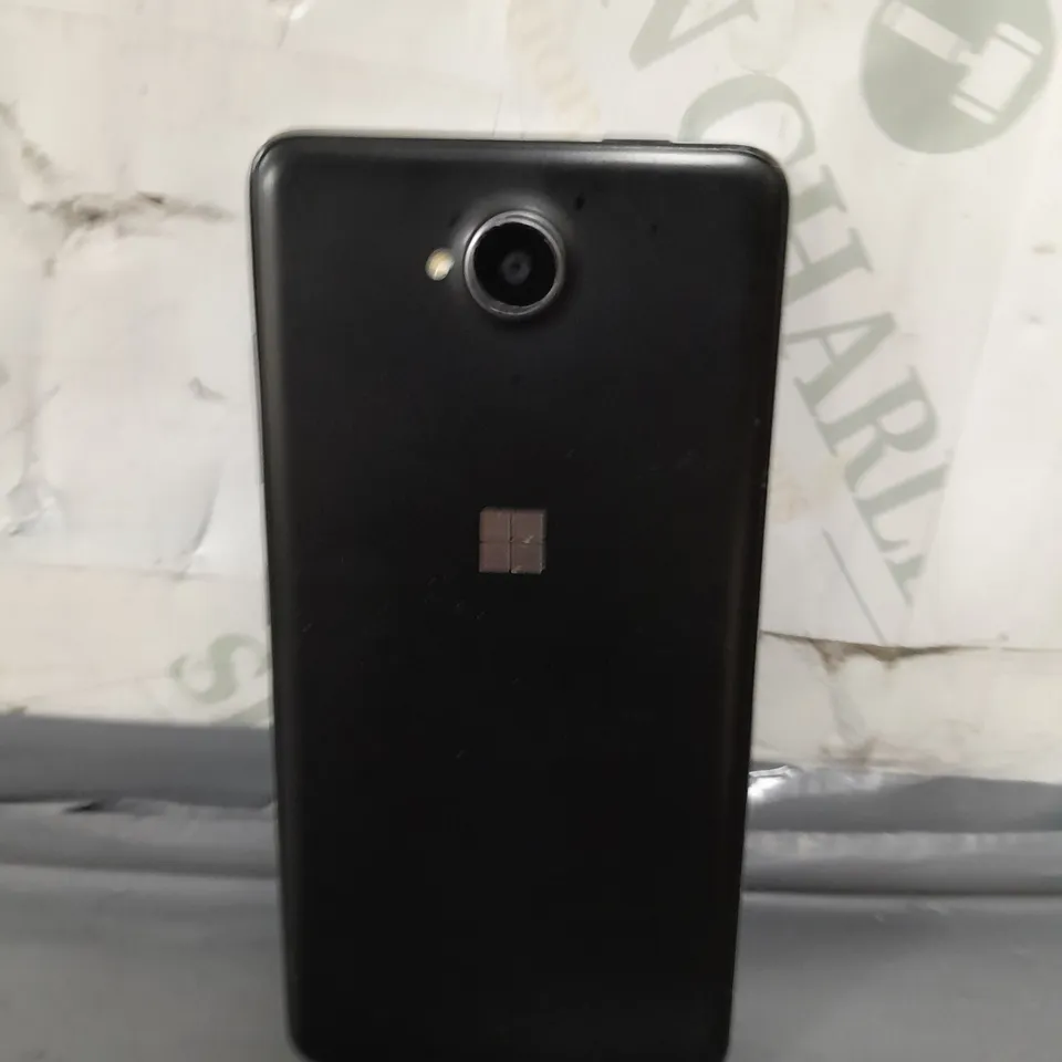 MICROSOFT LUMIA 650