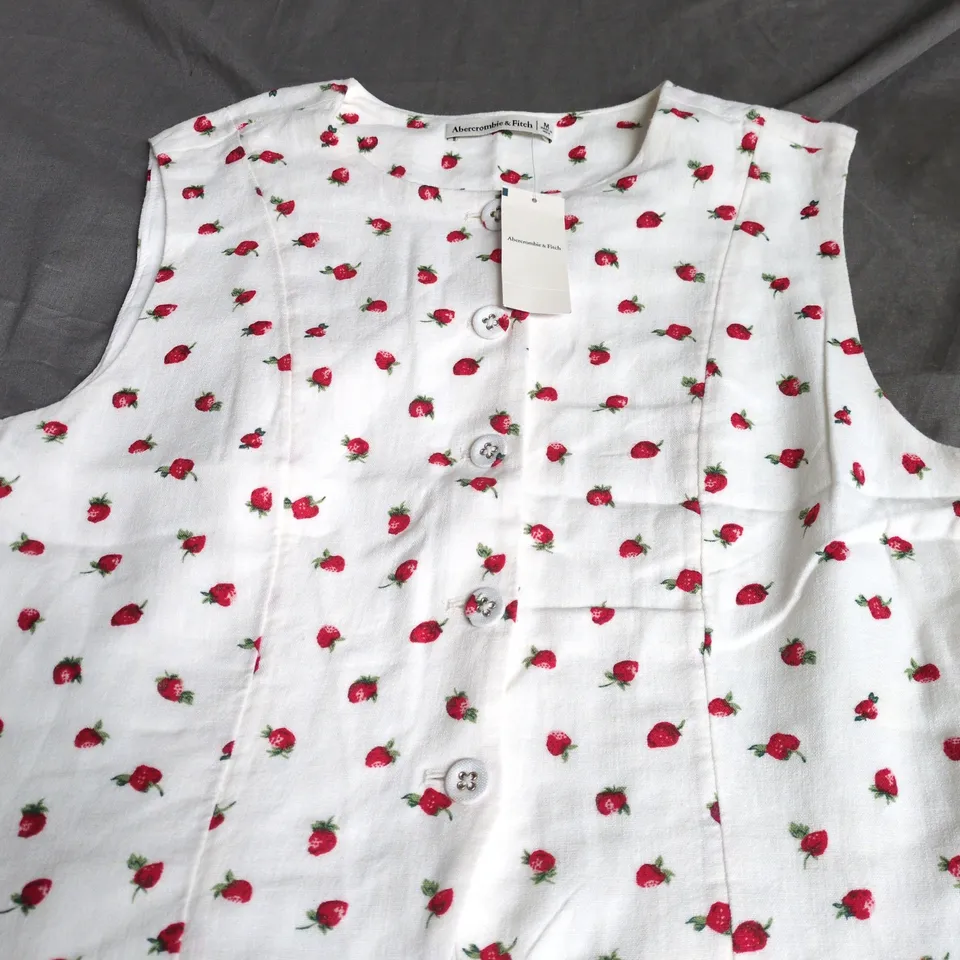 ABERCROMBIE & FITCH WHITE STRAWBERRY PRINT SLEEVELESS TOP – SIZE M