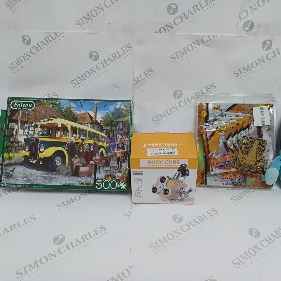 BOX OF APPROX 30 ASSORTED TOYS TO INCLUDE - BLUEY SOFT TEDDY - NARUTO CARD SET - BUSY CUBE ECT