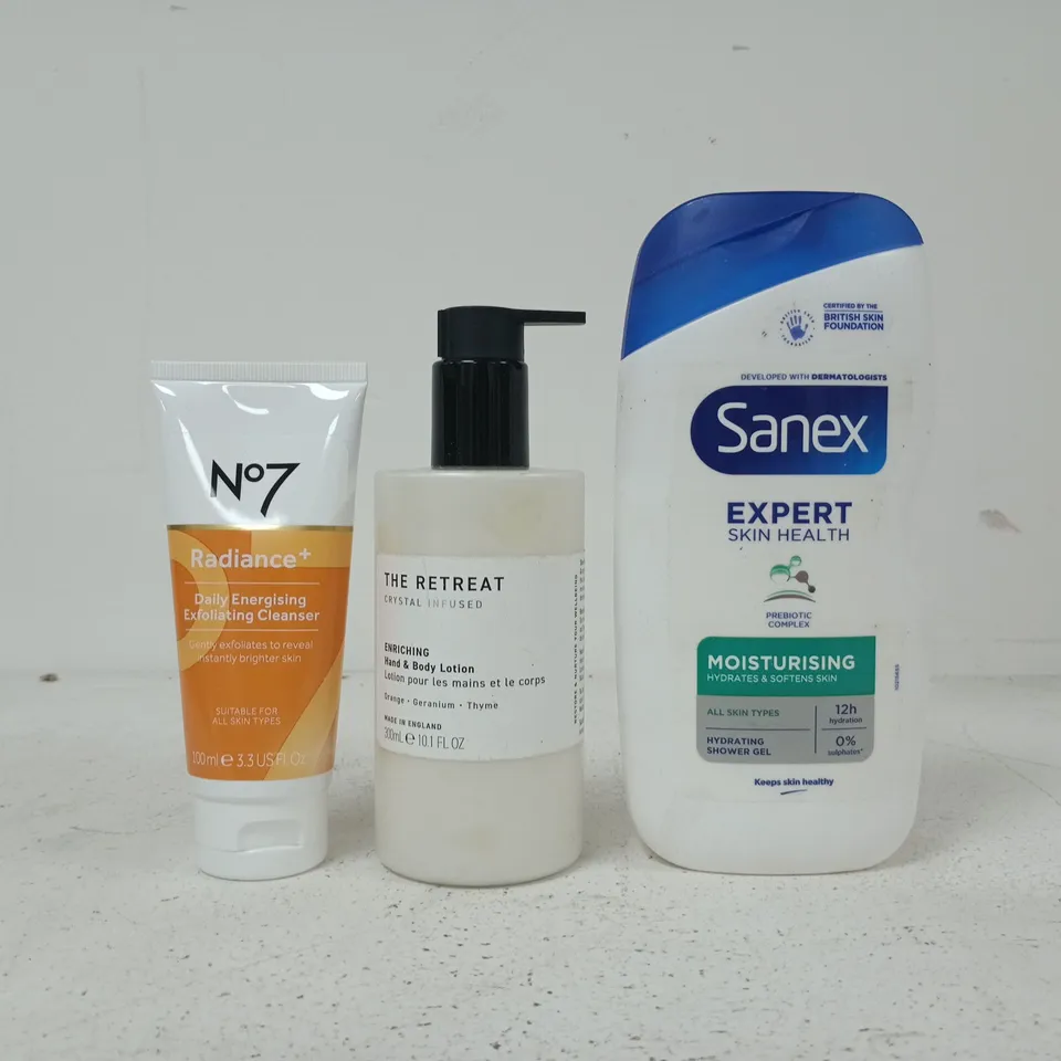 APPROXIMATELY 10 ASSORTED COSMETIC ITEMS TO INCLUDE SANEX, NO7, ETC - COLLECTION ONLY