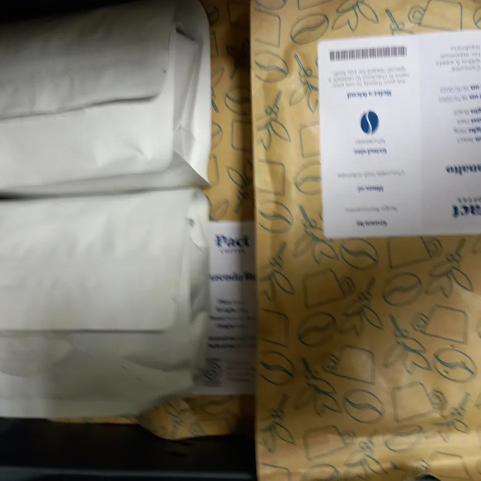 LOT OF APPROX 3KG COFFEE BEANS