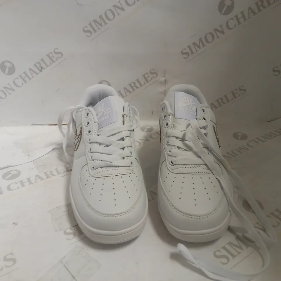 TRAINERS IN THE DESIGN OF NIKE AIR FORCE 1 WHITE IDOR - UK SIZE 37
