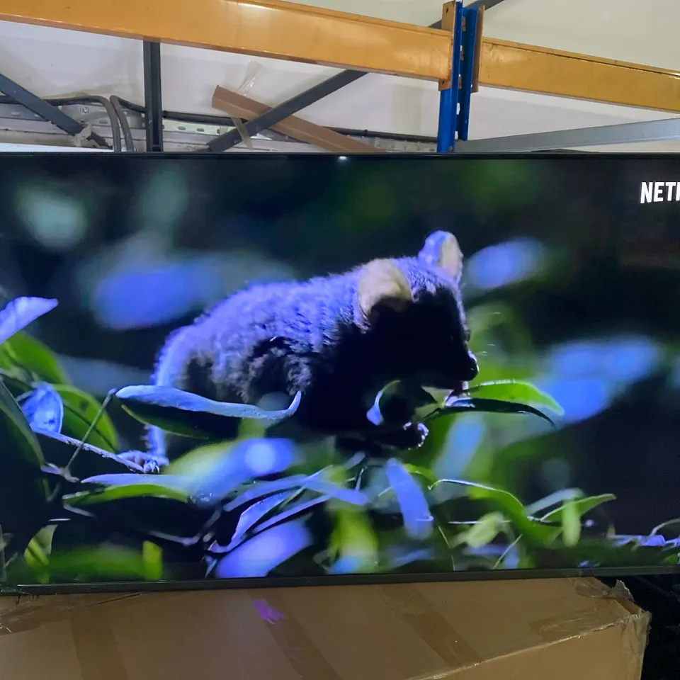BOXED PHILIPS THE ONE 55PUS8897 55" 4K UHD LED ANDROID TV WITH REMOTE AND STAND 