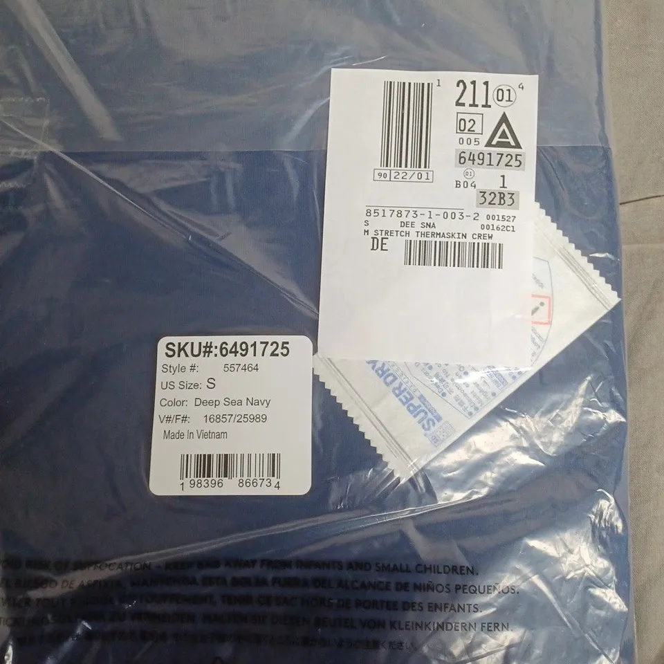 LANDS END MEN'S DEEP SEA NAVY STRETCH THERMASKIN CREW TOP – UK SIZE S (US S) – MADE IN VIETNAM