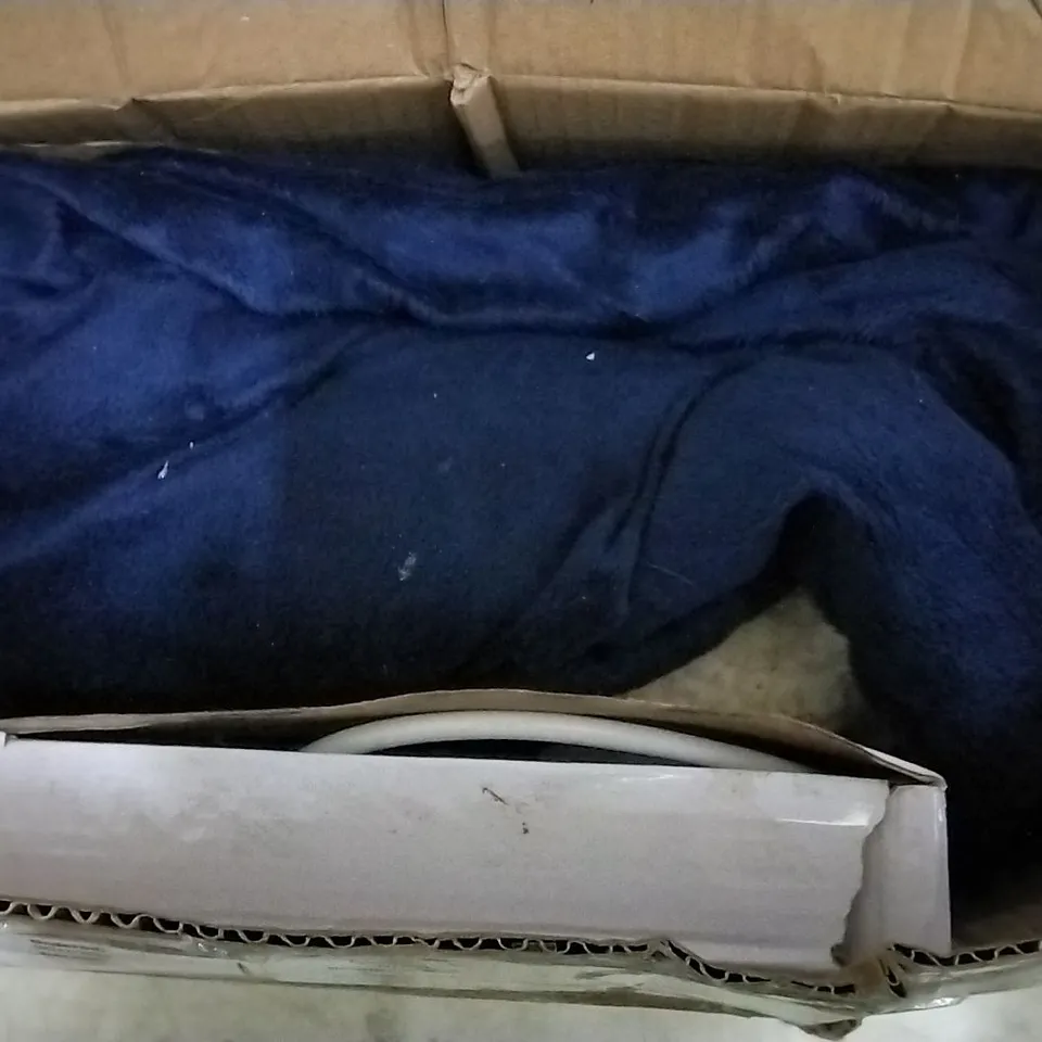 BOXED SUPER POLAR FLEECE 160CM X 120CM HEATED BLANKET( NAVY BLUE )
