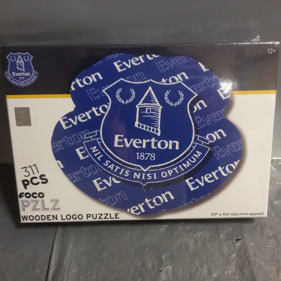 SEALED EVERTON 311-PIECE WOODEN LOGO PUZZLE