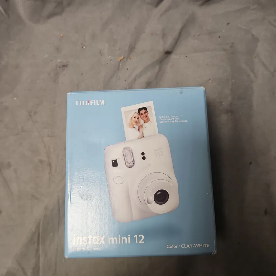 FUJIFILM INSTAX MINI 12 INSTANT CAMERA – CLAY WHITE (BOXED)