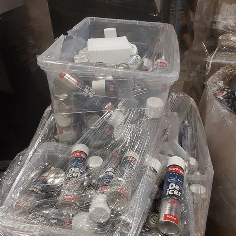 PALLET CONTAINING A VERY LARGE QUANTITY OF CARPLAN DE-ICER ECT