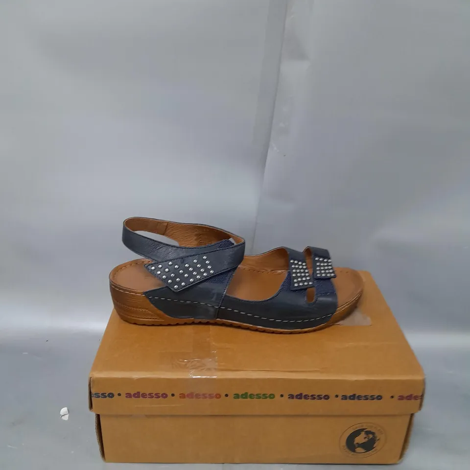 ADESSO LORD ADJUSTABLE STRAP - NAVY SIZE 8