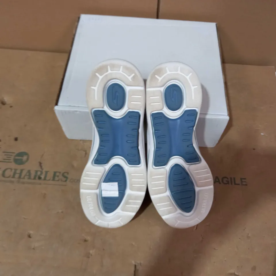 BOXED PAIR OF SKECHERS - SIZE 5