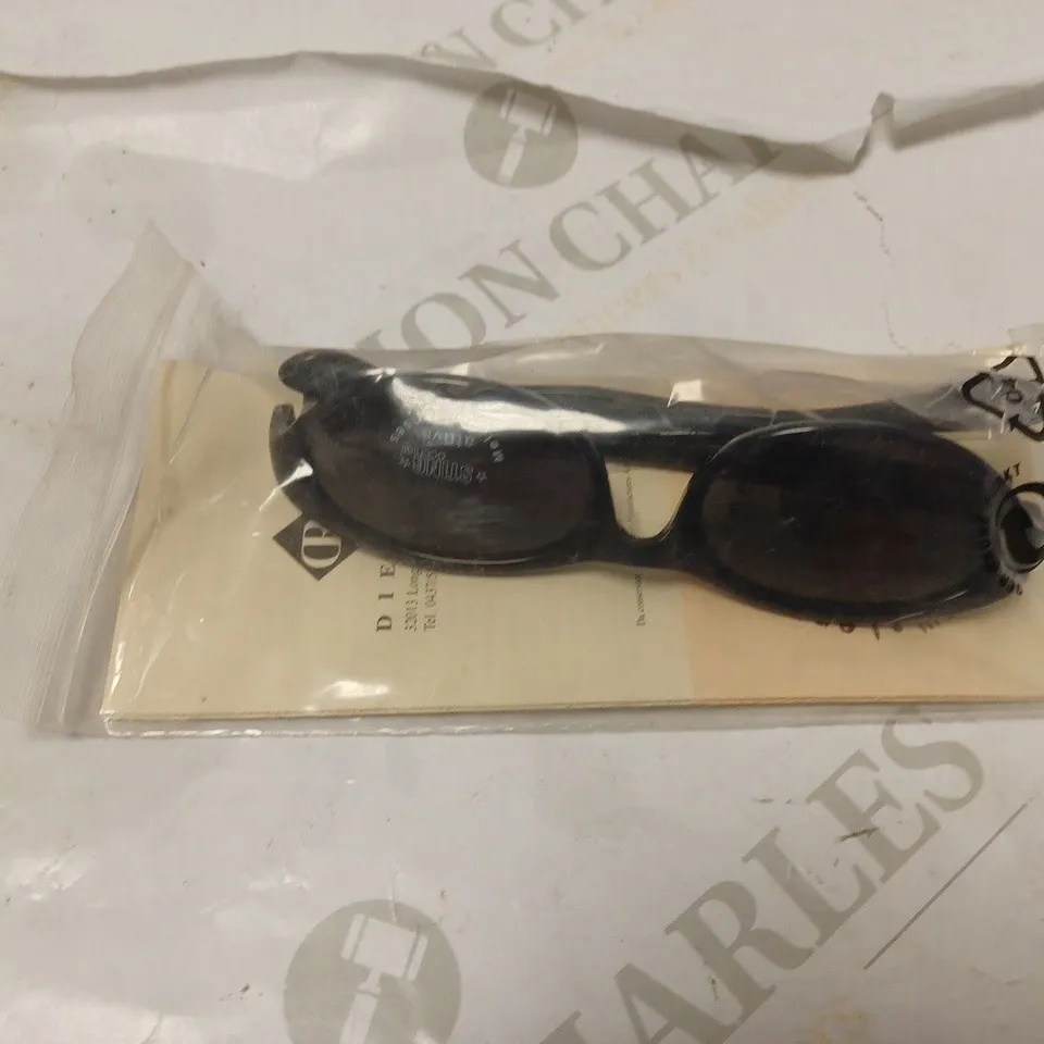 17 STING OCCHIALI GLASSES - 556142M/0533