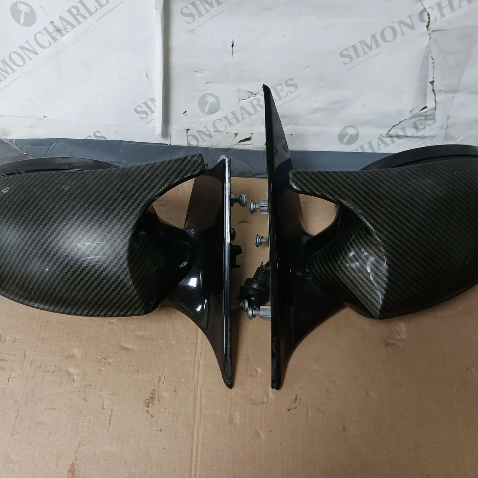 PAIR OF CARBON LOOKING WING MIRRORS 