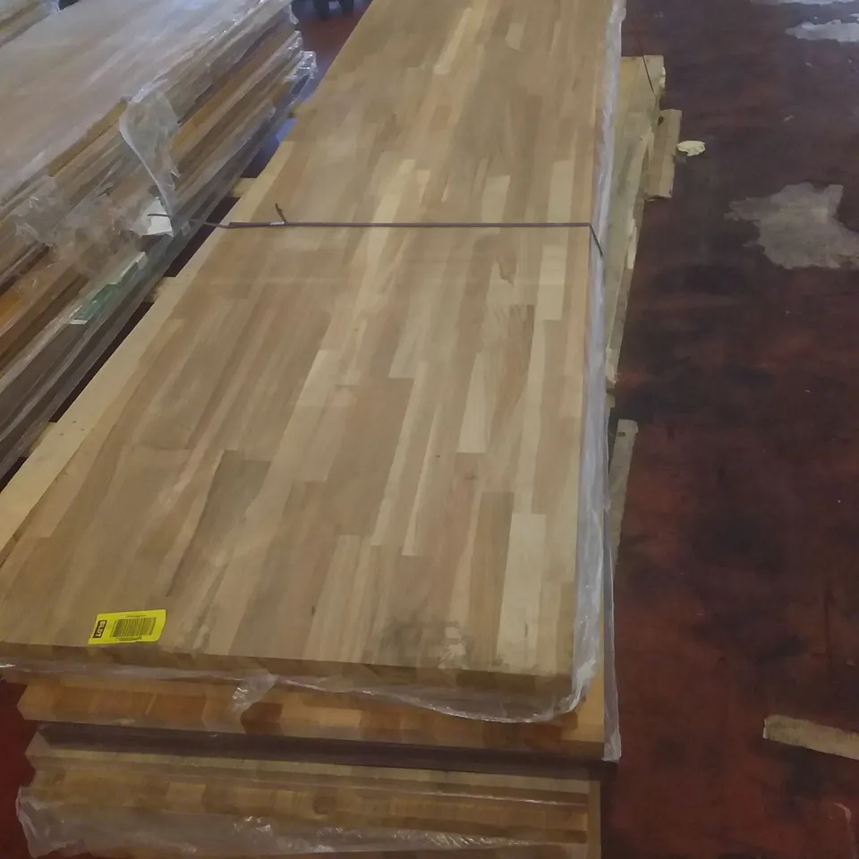 PALLET OF ASSORTED SOLID WOOD 3M WORKTOPS X13