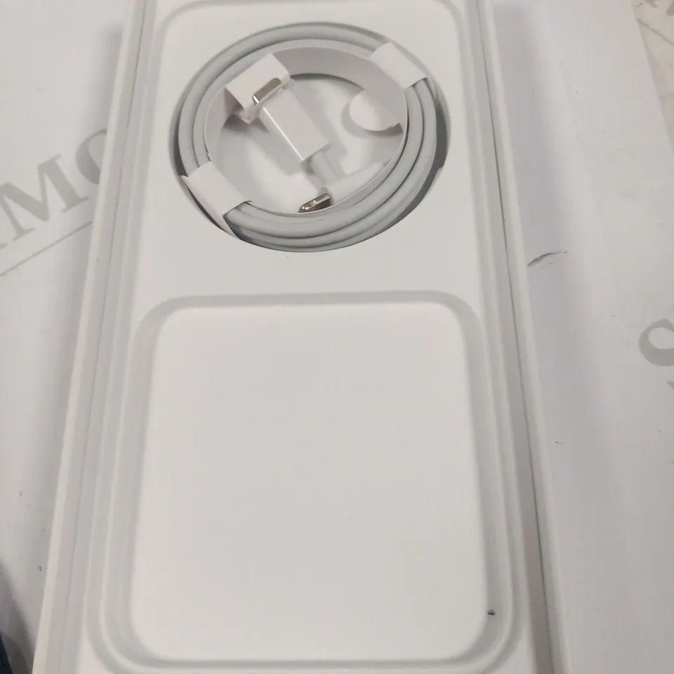 BOXED APPLE IPHONE 12 MOBILE PHONE