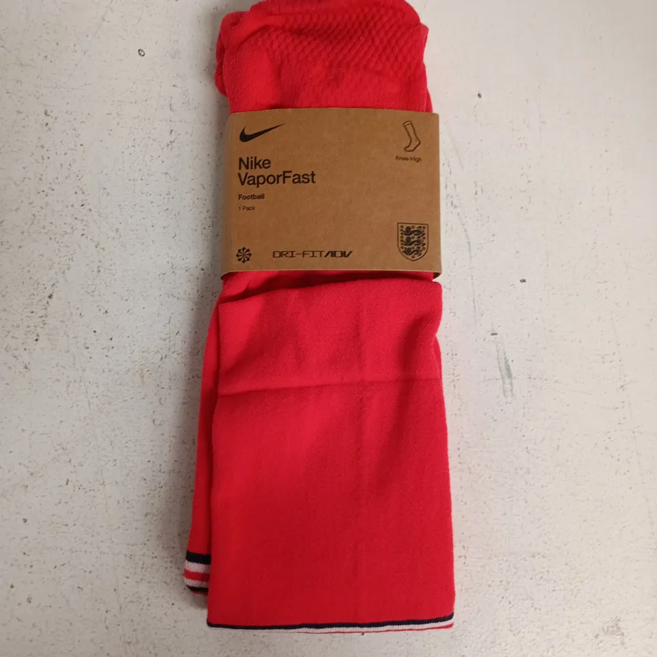 NIKE VAPORFAST ENGLAND FOOTBALL SOCKS - UK 5-8