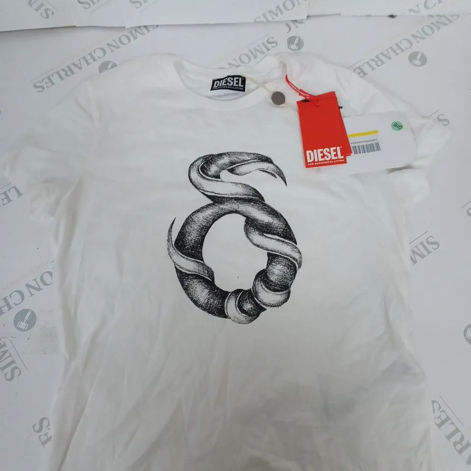 DIESEL GRAPHIC T-SHIRT SIZE M