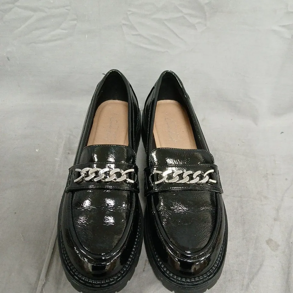 BLACK FAUX PATENT LEATHER CHAIN TRIM CHUNKY SOLE LOAFERS - UK SIZE 8