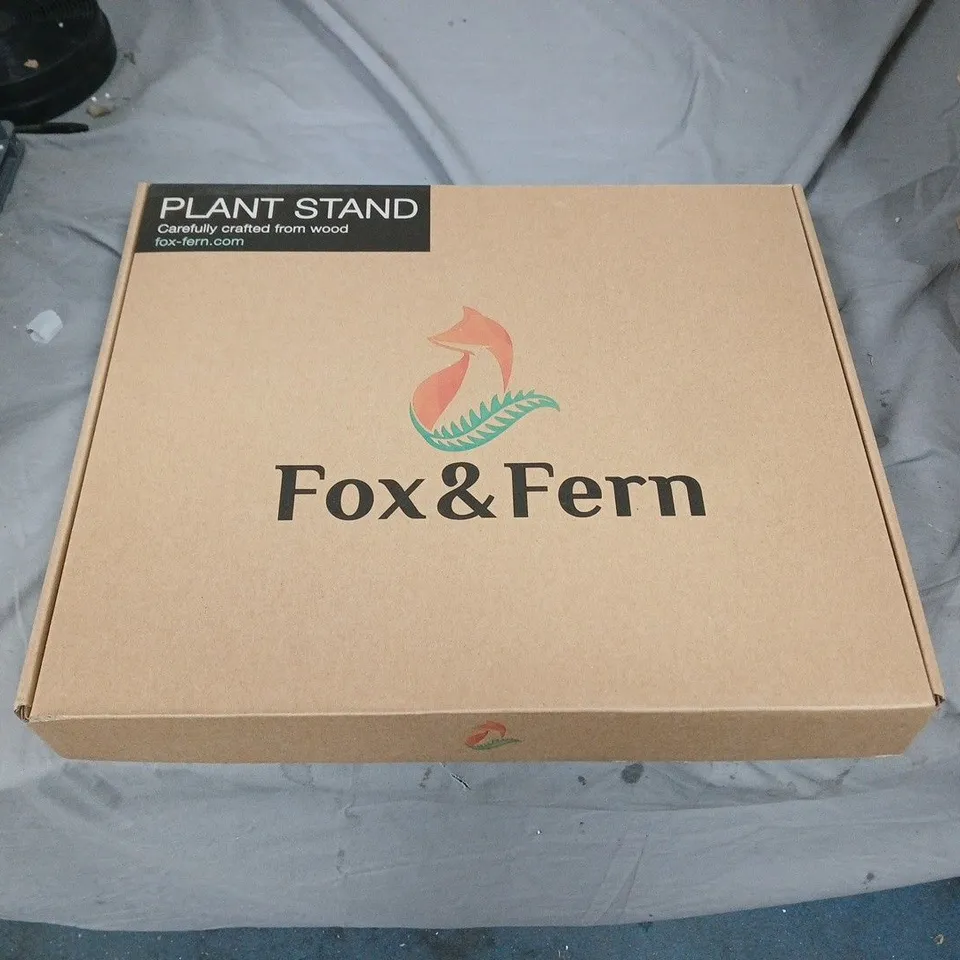 FOX & FERN PLANT STAND – WOODEN INDOOR PLANT STAND