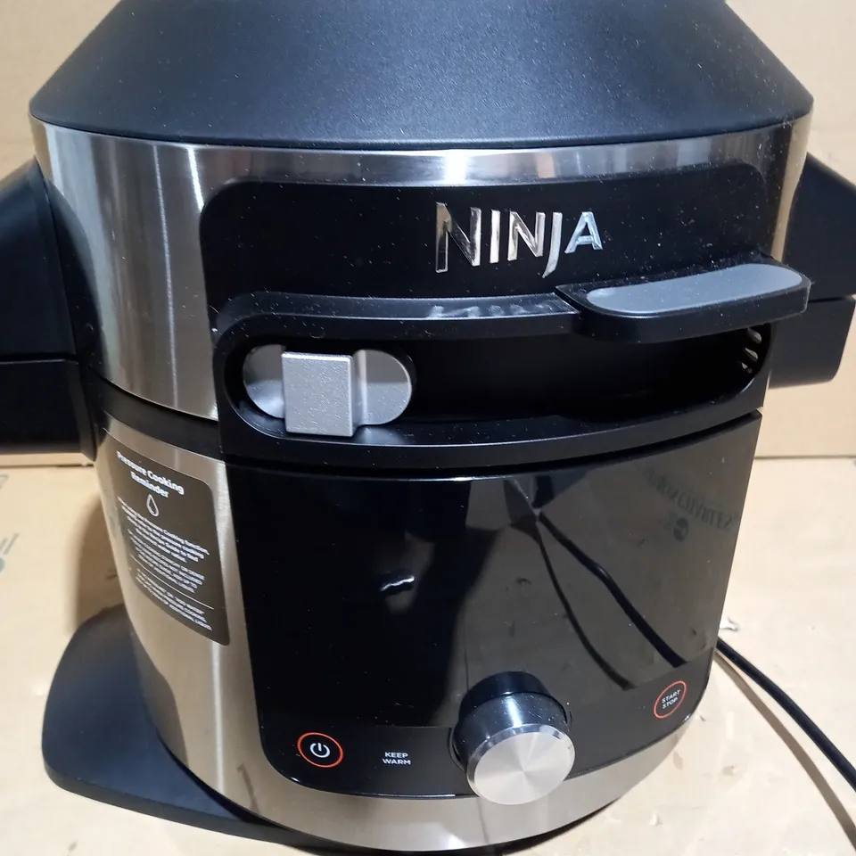 NINJA FOODI SMARTLID 7.5L MULTI COOKER & AIR FRYER