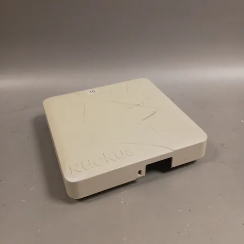 RUCKUS ZONEFLEX 7372 ACCESS POINT