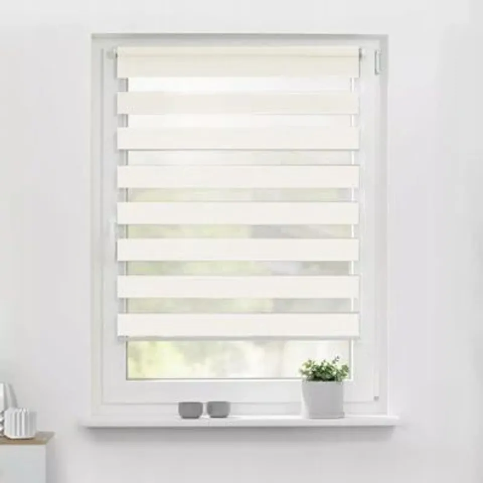 BOXED SEMI-SHEER DAY & NIGHT ROLLER BLIND