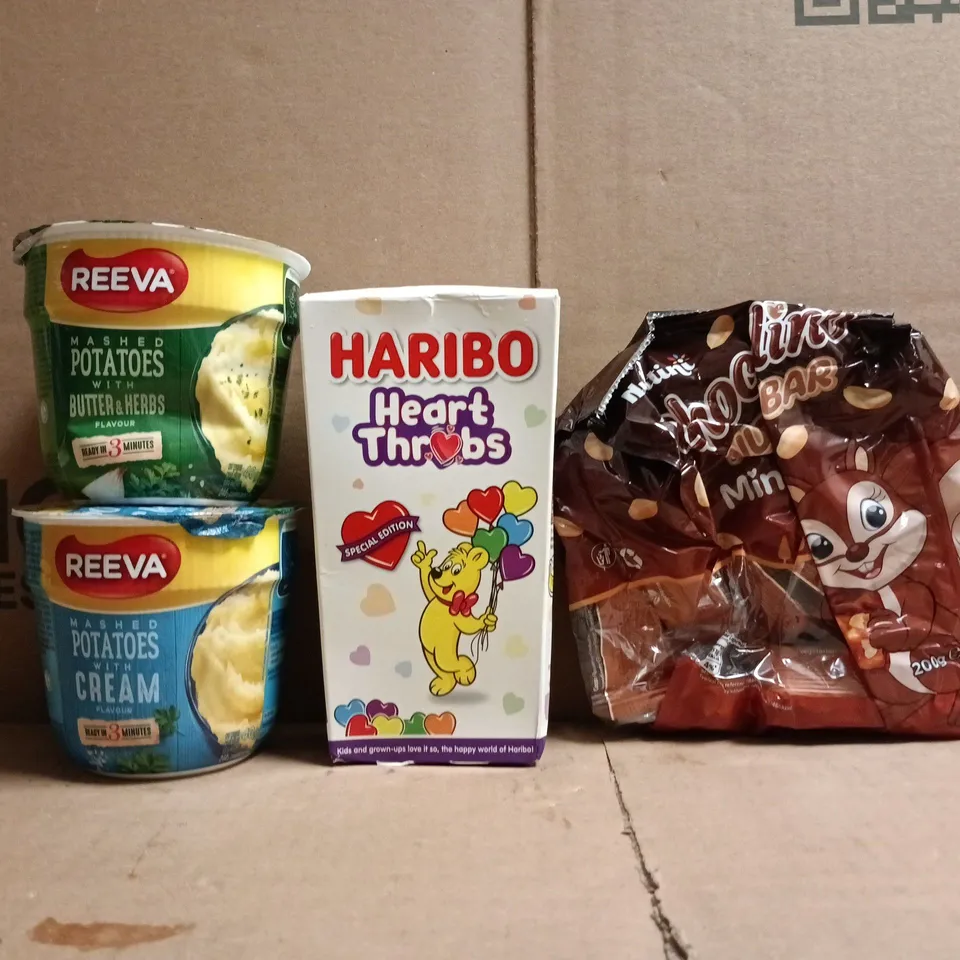 APPROXIMATELY 10 ASSORTED FOOD AND DRINK ITEMS TO INCLUDE HARIBO, REEVA, KITKAT, ETC