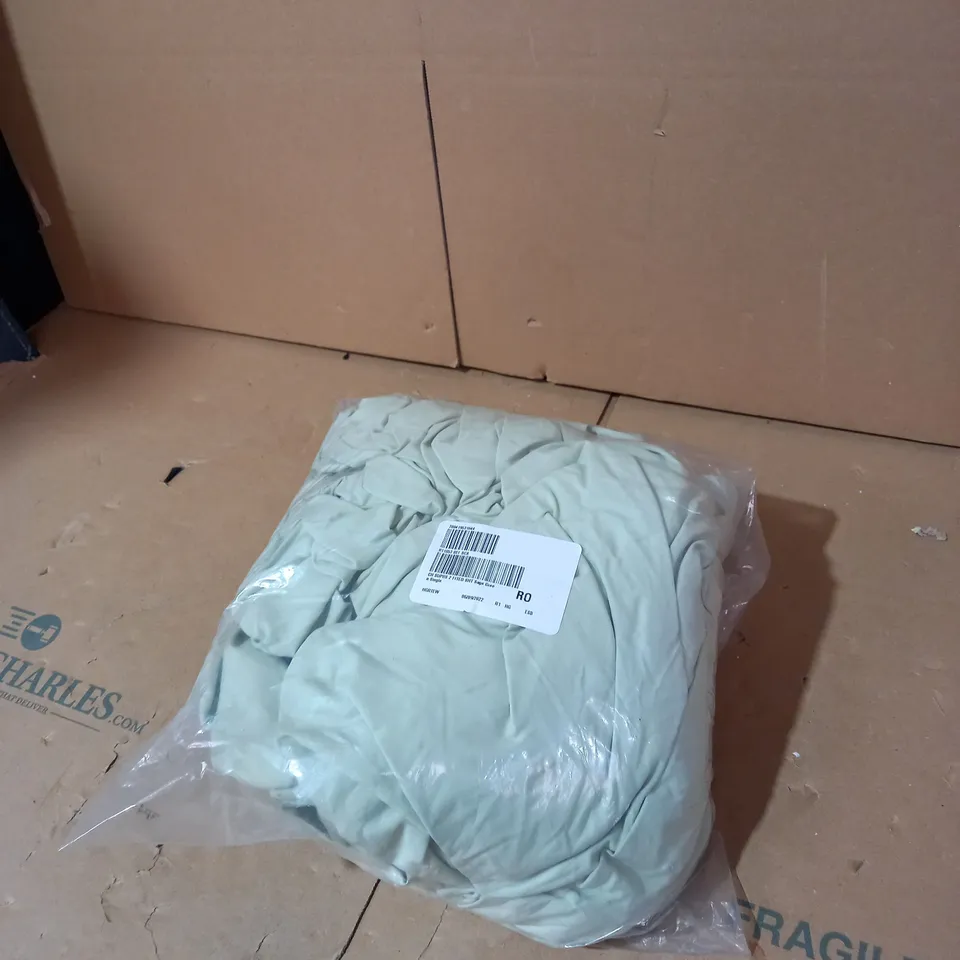 SUPERSOFT BY COZEE HOME SET OF 2 FITTED SHEETS