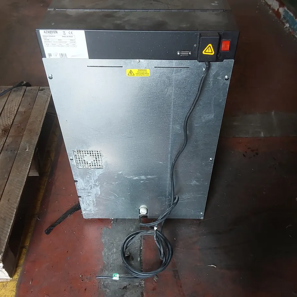 AZKOYEN VITRO S5 COMMERCIAL COFFEE MACHINE 