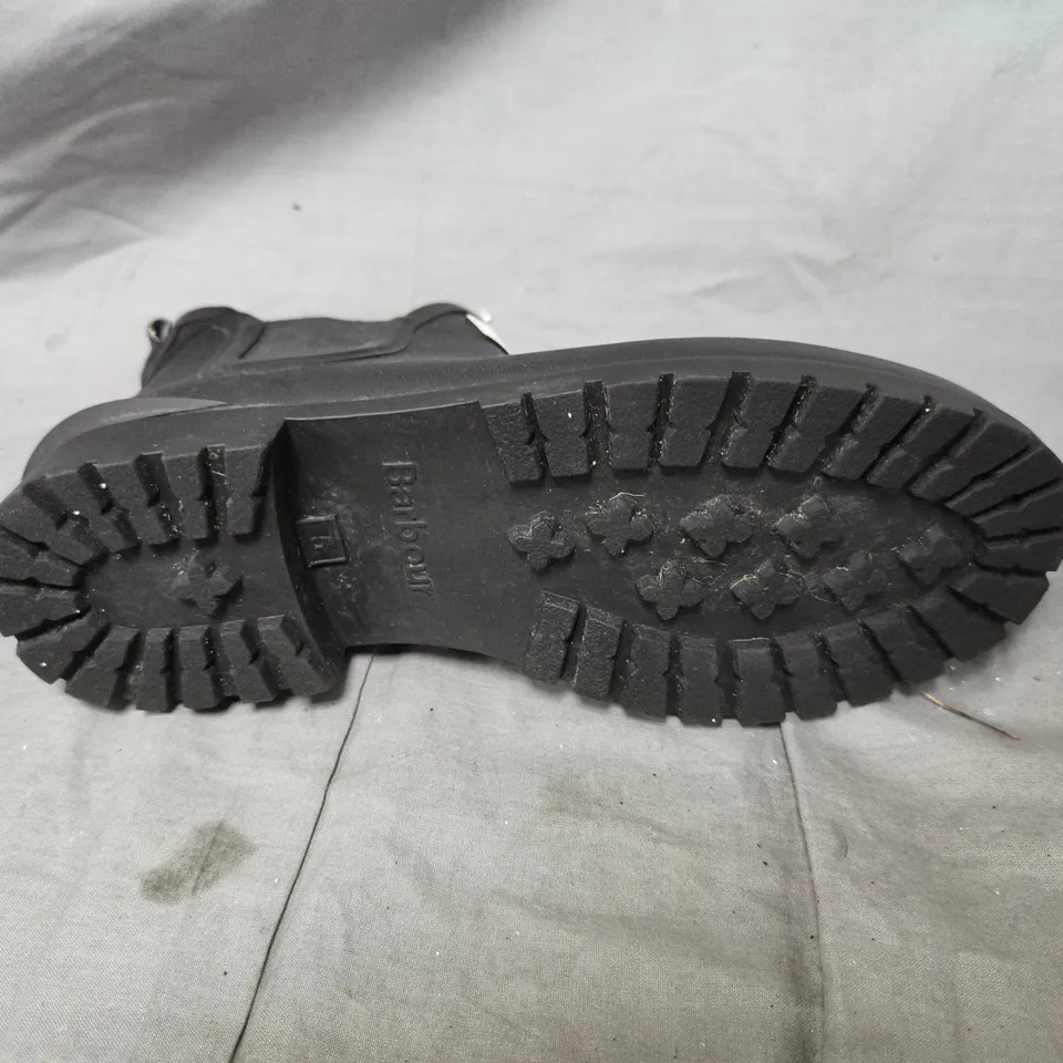 BARBOUR WILTON WELLINGTON - BLACK - SIZE 5