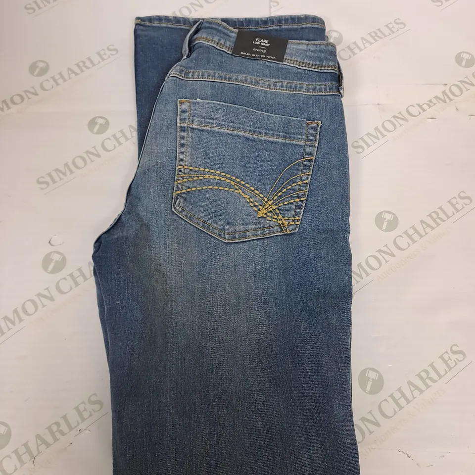 DIVIDED FLARE LOW WAIST DENIM JEANS SIZE 12